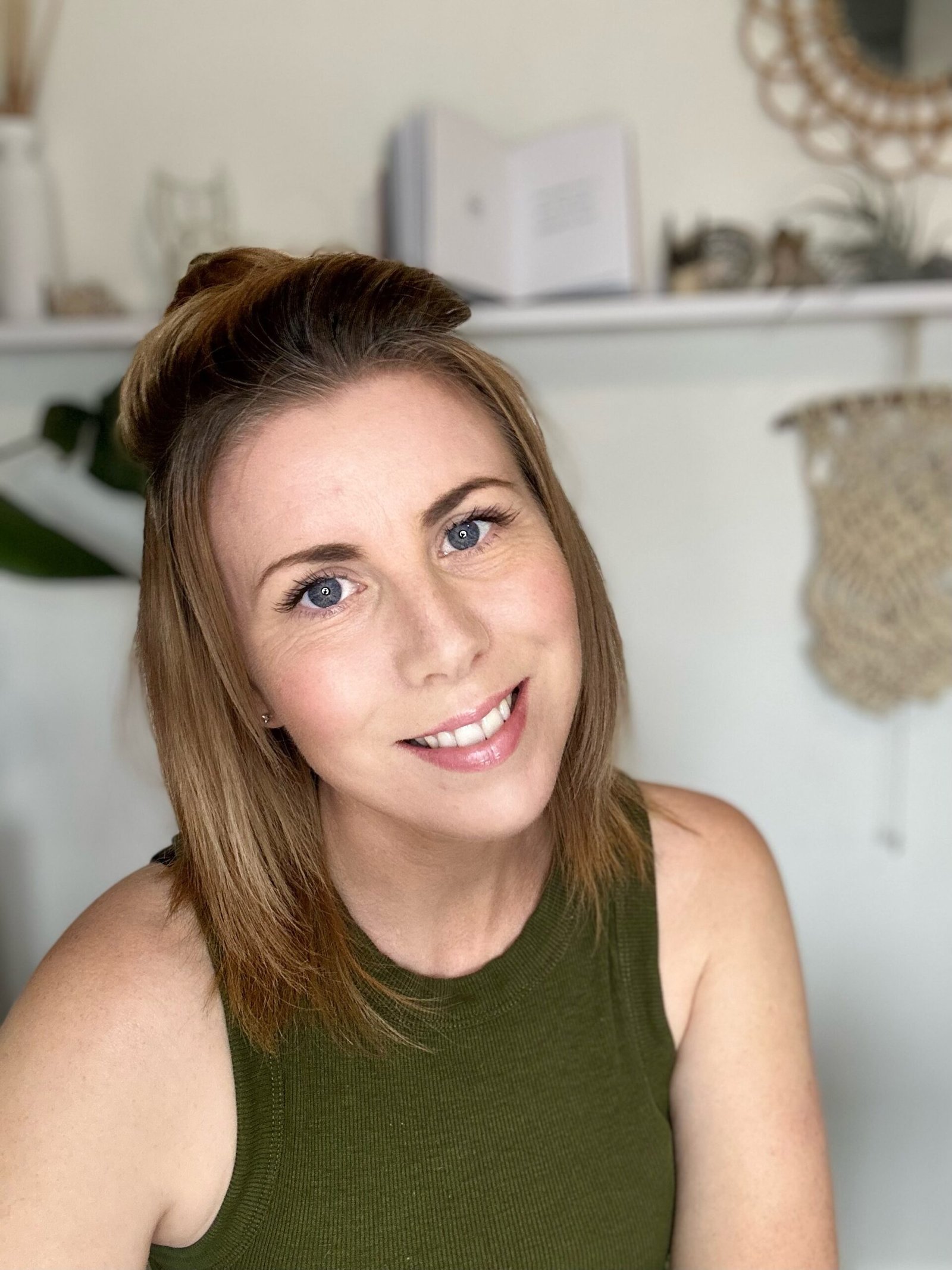 Emma Howard Author Photo